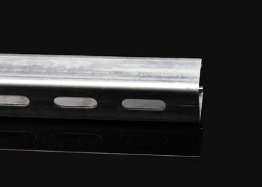 41x21 मिमी 41x41 मिमी / हल्के स्टील स्लॉटेड स्ट्रट सी चैनल और यू चैनल/