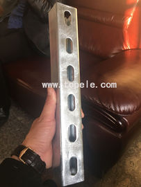 गर्म डुबकी जस्ती इस्पात स्लॉट Unistrut चैनल के लिए समर्थन conduits 41X 41MM